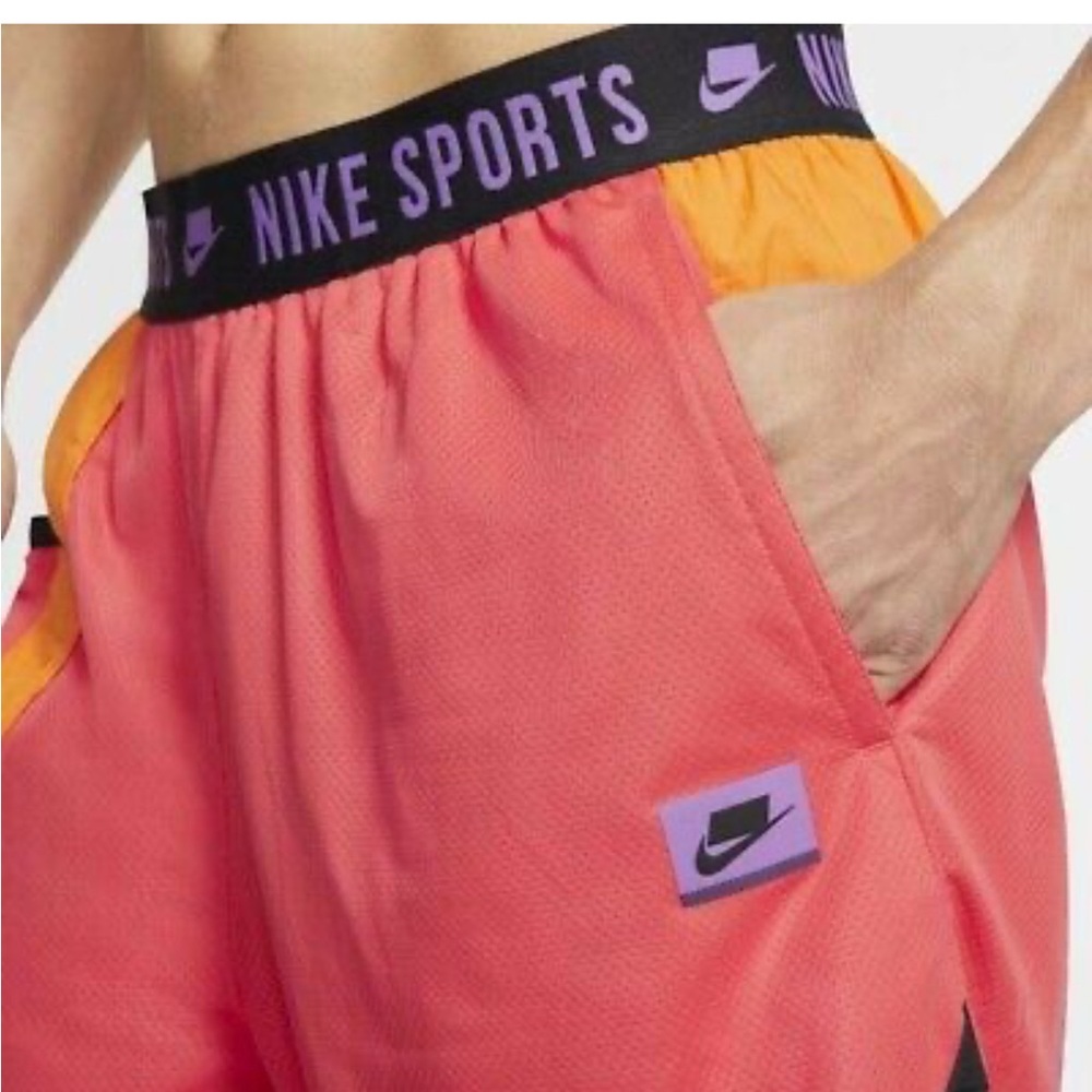 Nike Dry Clash Training Shorts Sz XL Multi Color